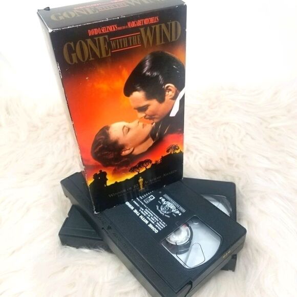 Gone With the Wind set of two vhs tapes. - Picture 1 of 6